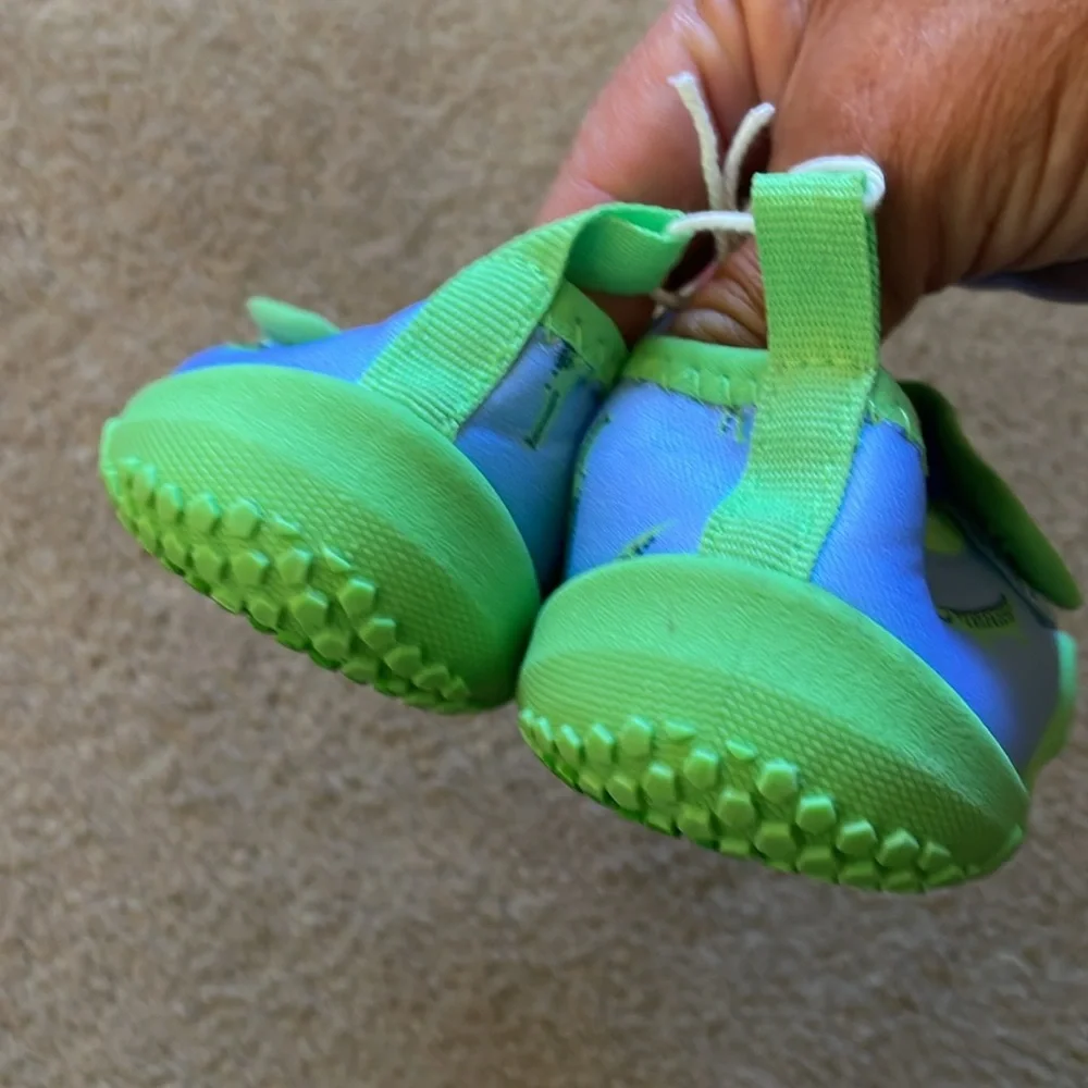Lily & Dan Alligator Water Shoes - Toddler Size 9/10